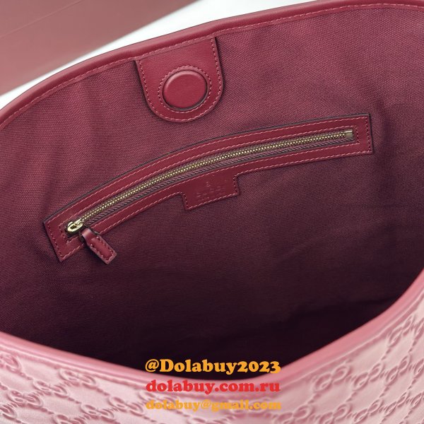 Gucci GG Emblem Medium Shoulder 847452 Bag